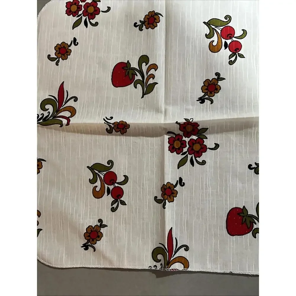 4Pc Napkins Fruit Pattern Strawberries And Flowers